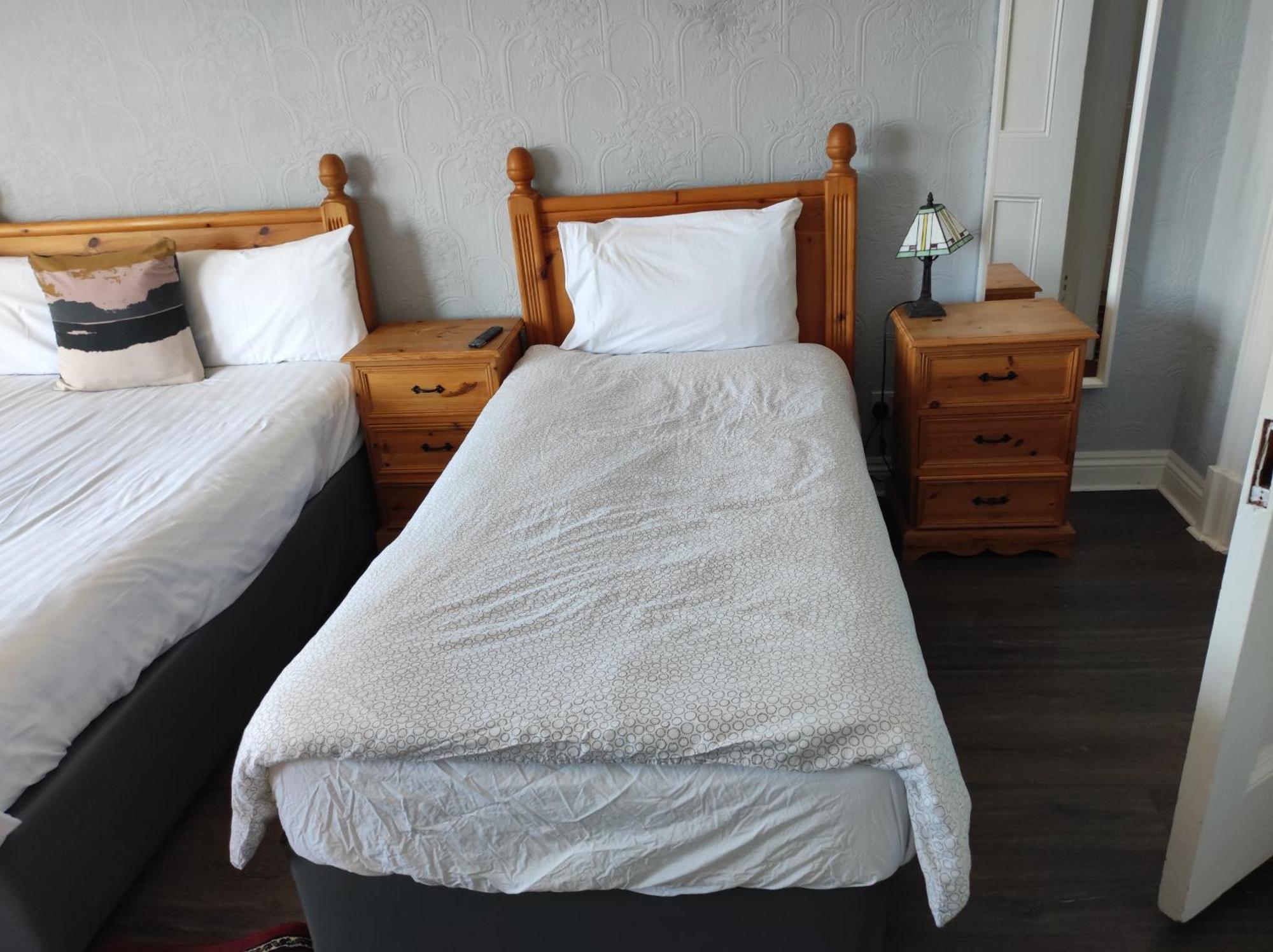 Hotel 4 Bayview Terrace Bundoran Esterno foto